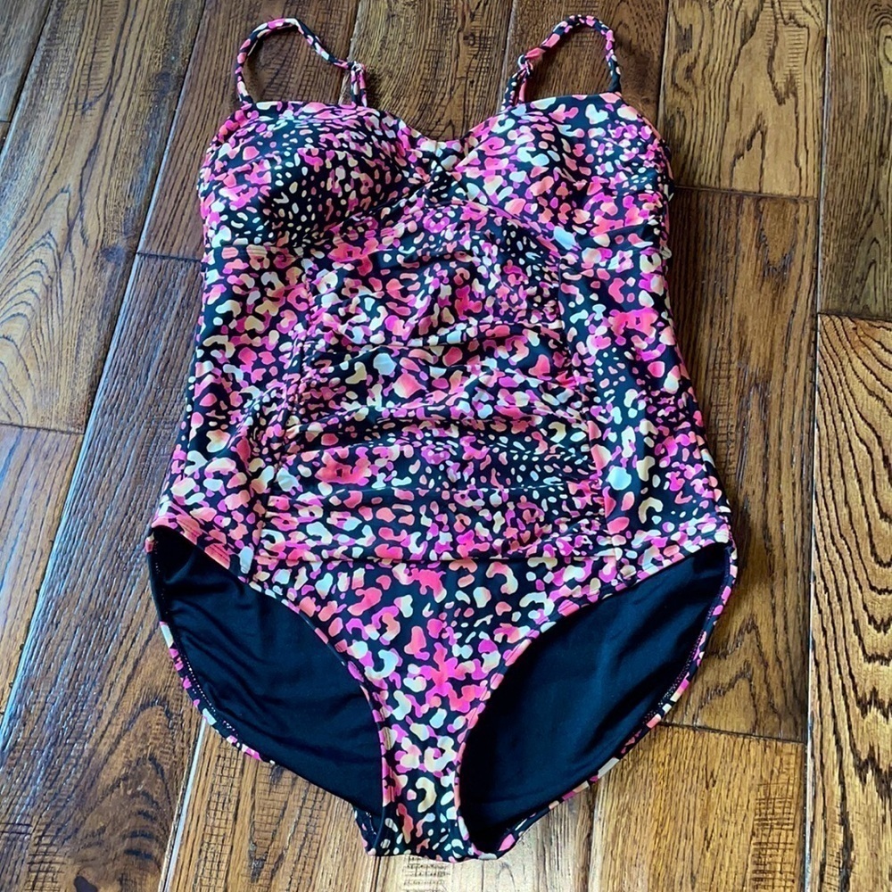 Tropical Escape Pink Floral One Piece Swimsuit Size 10
